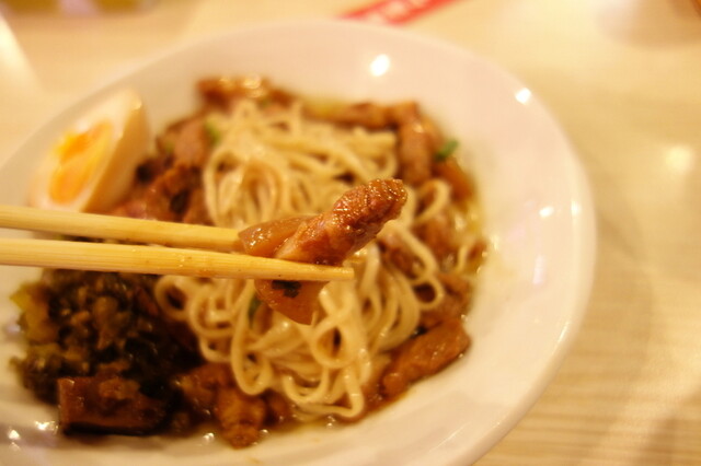 用戶對於沸騰小吃城的評論高清圖