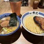 用户对于麺や兼虎 博多デイトス店的评论图