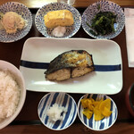 用戶對於焼魚定食と釜戸ごはん 梅田食堂的評論圖