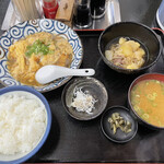 用户对于金四郎食堂的评论图