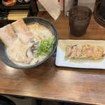 User's review image for チャーシューのうまいラーメン屋 富士