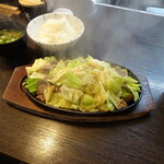 用户对于スタミナ鉄板 博多アイアンマン 平尾店的评论图