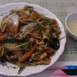 用户对于中国東北料理　美食村的评论图