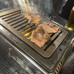 用户对于広尾 焼肉 暴飲暴食的评论图