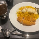 User's review image for 旨さと辛さがここちよい黒カレー 萬栄カレー