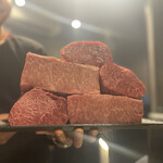 用户对于広尾 焼肉 暴飲暴食的评论图