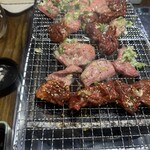 用户对于じゃんごー的评论图
