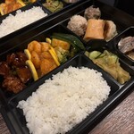 用戶對於泰龍的評論圖