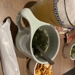 用户对于TSUTAYA BOOKSTORE SHARE LOUNGE MARUNOUCHI的评论图