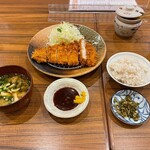 用户对于かつかつとんとん的评论图