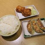 用戶對於丸源ラーメン 寝屋川店的評論圖