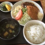 用户对于お食事処 まつもと的评论图