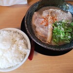 用户对于濃厚らーめん 驚麺屋的评论图