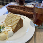 用户对于ダイニングカフェSenka 福岡空港店的评论图
