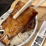 用户对于元祖豚丼屋 TONTON 船場センタービル10号館店的评论图