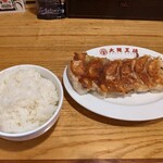 用戶對於大阪王将 阪急石橋店的評論圖