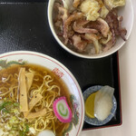 用户对于花ちゃん的评论图