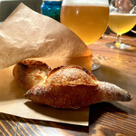 用户对于deux feuilles的评论图