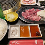 用户对于焼肉菜包・朴然 昭和店的评论图