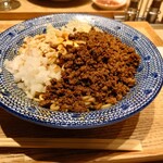 用戶對於担担麺の掟を破る者的評論圖