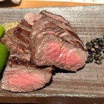 用戶對於神楽坂 囲炉裏 肉よろず的評論圖