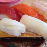 用户对于回転寿し魚まる的评论图