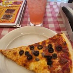 User's review image for ラッコズ ニューヨークスタイルピザ