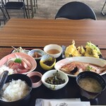 用户对于漁港めし的评论图