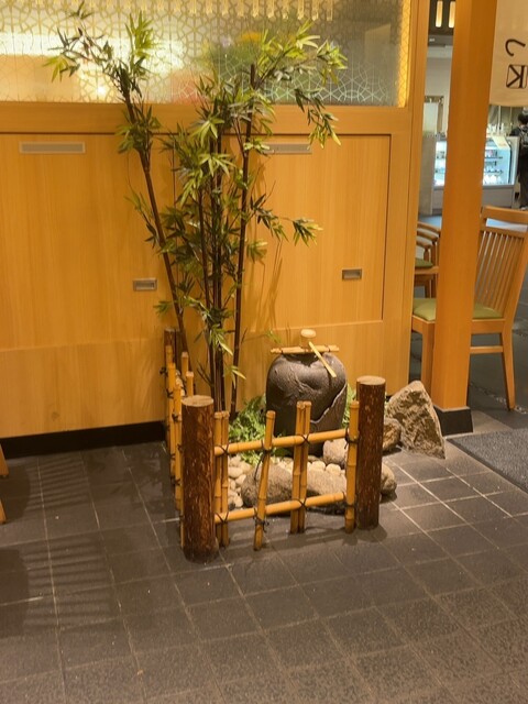 用户对于とんかつKYK 京都ポルタ店的评论高清图