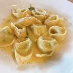 用戶對於エミリア的評論圖