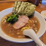 User's review image for 神楽坂家系ラーメン モンタナ