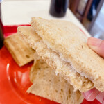 用户对于Ya Kun Kaya Toast 霞が関ビル店的评论图