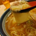 用户对于ワンタンメンの満月 三鷹店的评论图