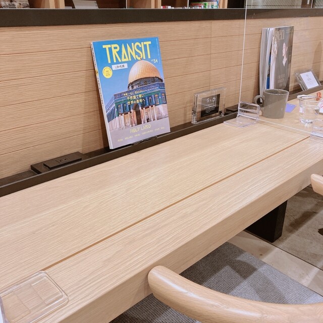 用戶對於LAMP LIGHT BOOKS CAFE的評論高清圖