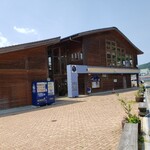 用户对于Bayside Place M's deli的评论图