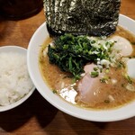 User's review image for 神楽坂家系ラーメン モンタナ