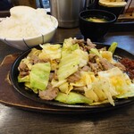 用户对于スタミナ鉄板 博多アイアンマン 平尾店的评论图