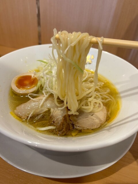 User's recommendation image for 泡系しおとんこつラーメン べらしお 総本店
