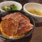 用戶對於黒毛和牛焼肉 白か黒的評論圖