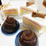 User's review image for 不二家 中野南口店