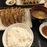 用户对于ぎょうざ処 亮昌 新風館的评论图