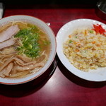 用户对于丸勝ラーメン的评论图