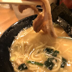 用戶對於横浜家系ラーメン 極豚家的評論圖