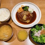 用户对于山本のハンバーグ イオンモール札幌発寒店的评论图