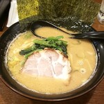 用戶對於横浜家系ラーメン 星家的評論圖