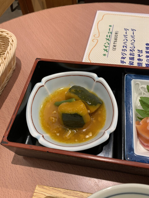 用户对于サンホテル的评论高清图