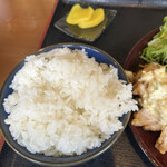 用户对于まる家食堂的评论图