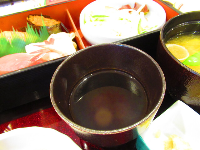 用户对于和食レストランとんでん 厚別店的评论高清图