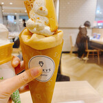 User's review image for ヨーキーズ クレープリー