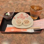 用户对于お餅と日本茶の専門店　月光的评论图